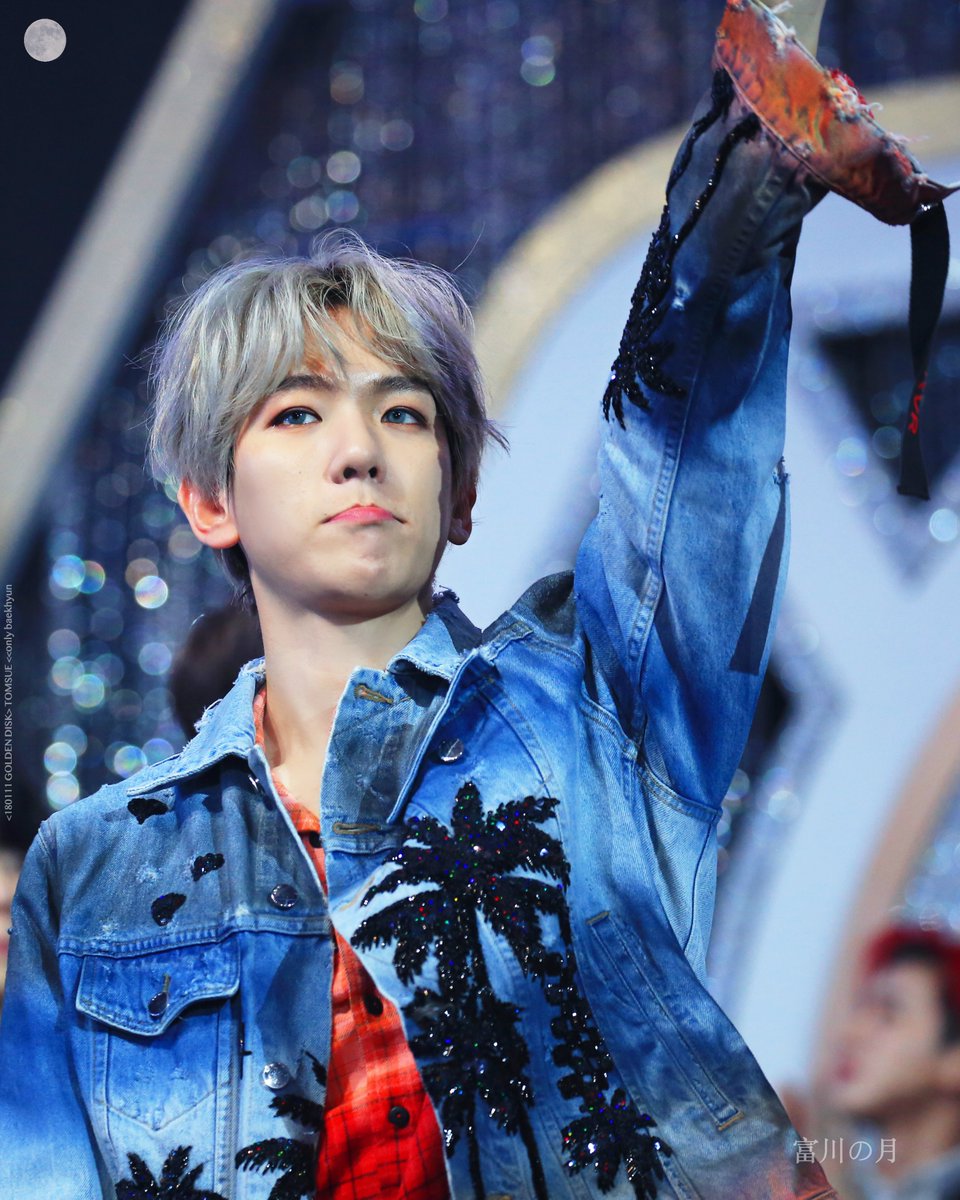 나비 tweet media