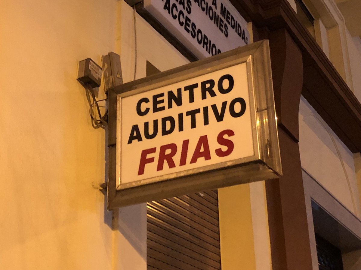 iosulopez's tweet photo. Ahora sabemos de dónde nace la pasión por la música de @viajesconhumor #MiAceite @andurriante @danikeral @tragaviajes https://t.co/XIYhB23GP9