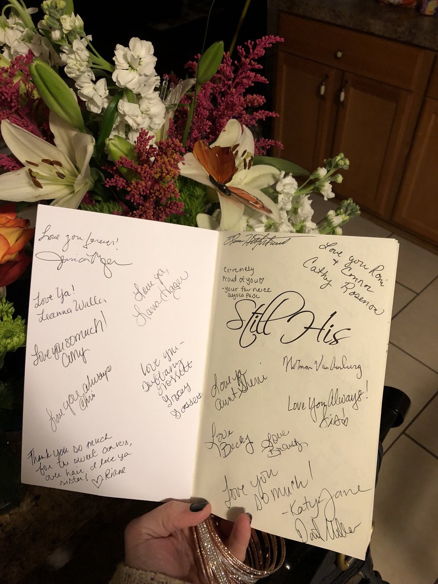 ronihollis1's tweet photo. #booklaunch of #StillHis was a success!! I have THE most amazing family and the BEST friends for coming out to support me. And this is only the first one! #author #youngwidow #writer @widopublishing https://t.co/PkgqLM44Yz