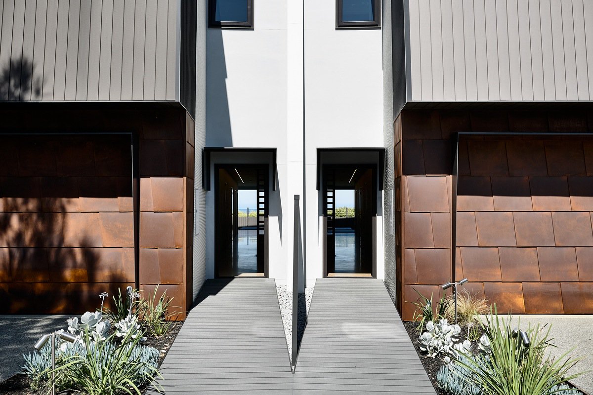 Trendsideas's tweet photo. This sea-facing townhouse development includes a number of unique, considered touches – including hidden staircase storage

Read the full story here: https://t.co/LQO8lVbwg8 https://t.co/a0VZCpKOzF
