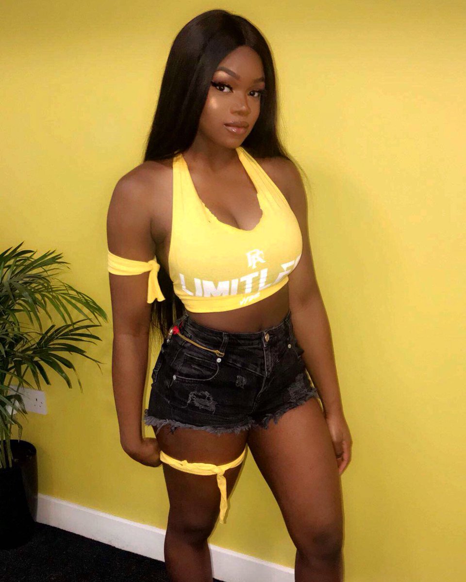 ZinaLeaa's tweet photo. #Limitless18 #TeamVybz https://t.co/IaKMVptVb6