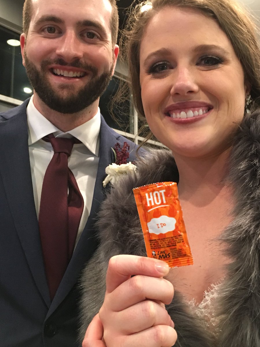 CaitlinSimmonds's tweet photo. First stop as newly weds: Taco Bell. You kinda have to when they are in your vows. #ido #tacobell @tacobell https://t.co/yc1PyrNWjP