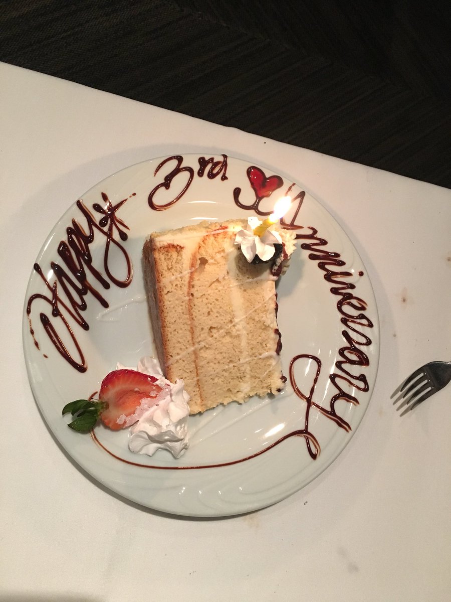GeoffreyFloyd7's tweet photo. Thanks @fogorestaurants for always making anniversaries memorable. Can’t wait for next year. @sshawaggie https://t.co/3syW0i2A23