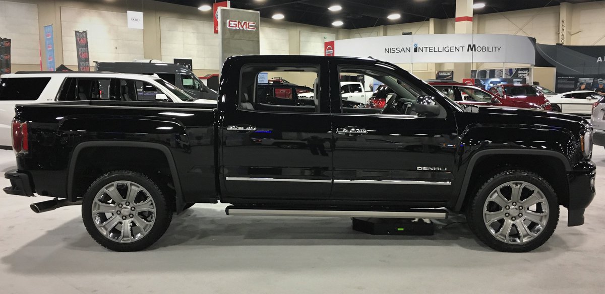 SCAutoShow's tweet photo. Hope everyone is enjoying the last hour of this year's #SCAutoShow! Don't forget to tag us in your photo's so we can see your photography skills!
#GMC #Denali https://t.co/HF3E6vBGkp