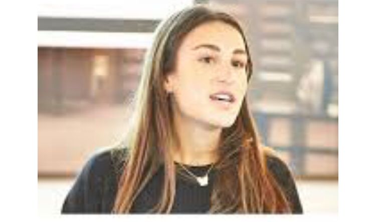 GEFeminin's tweet photo. Un grand merci à Antonella Benhamou  qui a piloté #gefstartup2018 et qui a aussi lancé sa #startup : @shortouch incubée à Station F dans la zone @venteprivee_fr https://t.co/piNZIEJk3T https://t.co/hjXaHmAAw2