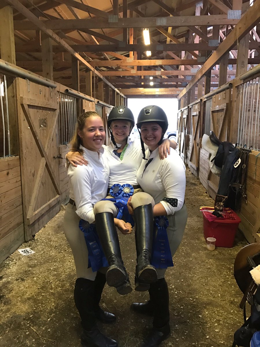 emmaa_park's tweet photo. Happy birthday grace!!! I love you and hope the rest of your day is amazing! @grace_seag https://t.co/tGXr2GpOAS