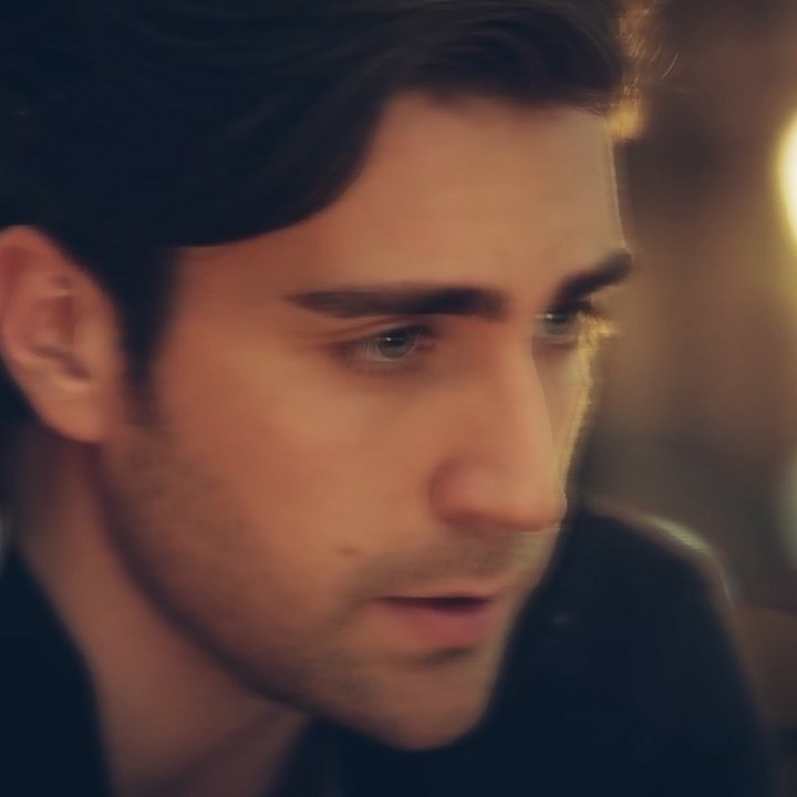 TheTurkishHera's tweet photo. What are we...? 💫

#FaziletHanımveKızları | #YağHaz 
#ÇağlarErtuğrul | #DenizBaysal https://t.co/ltY7rCjfdG