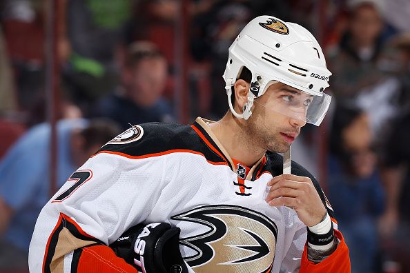 Andrew Cogliano has been suspended for two games per the NHL Player Safety. His consecutive streak will end at 830.

RT if you disagree with the <a href="/NHLPlayerSafety/">NHL Player Safety</a> 's ruling. 

📸:Yahoo Sports