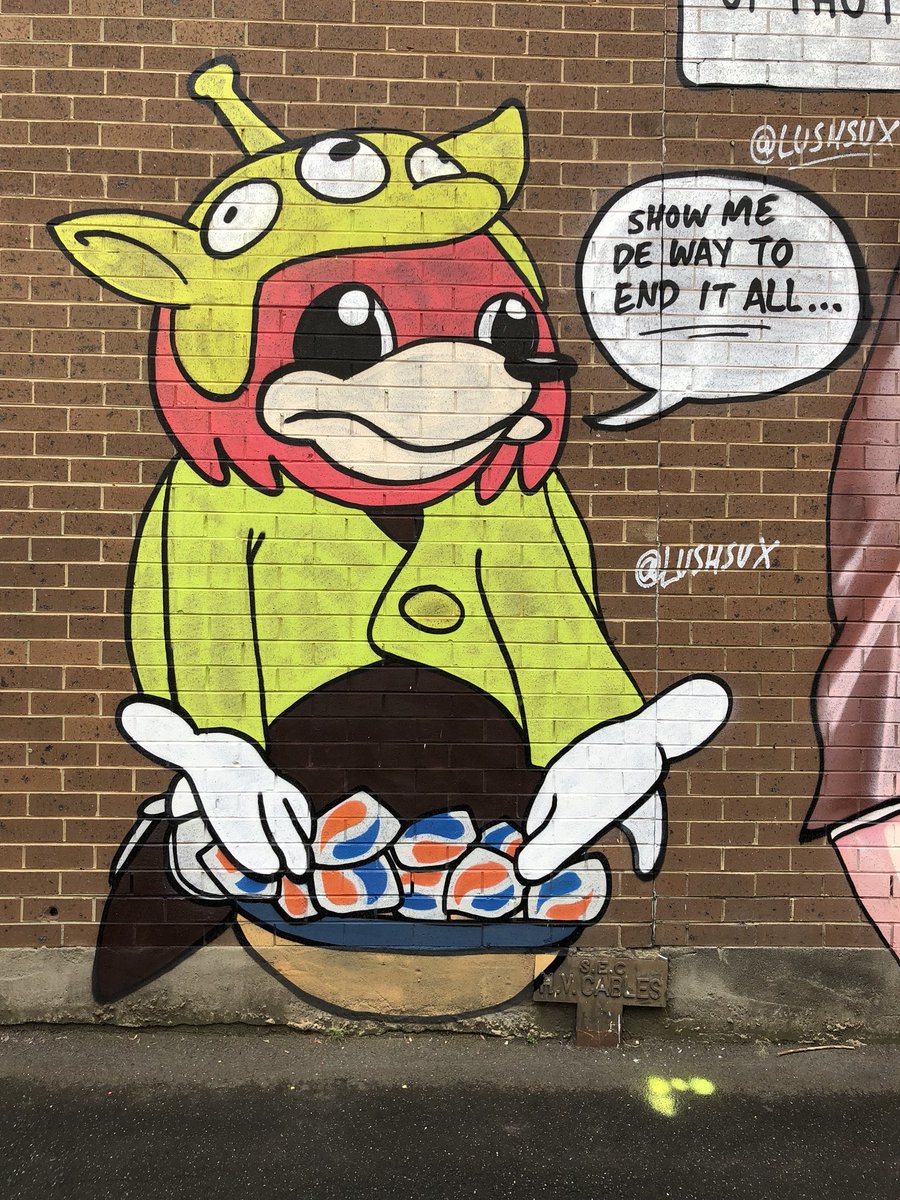 lushsux's tweet photo. Can anyone show him the way ? https://t.co/F66g8KyOC4