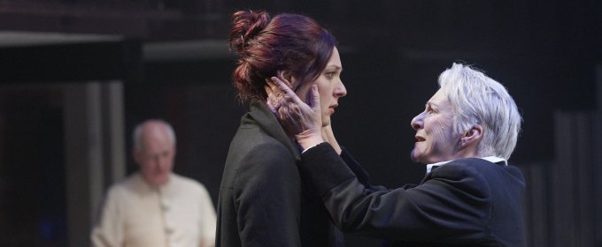 BWW_Toronto's tweet photo. BWW Review: Powerhouse Performances Deliver a Riveting LEAR @groundlingco #LearTO
https://t.co/QGpuCRToOi https://t.co/ShEyuyNLln