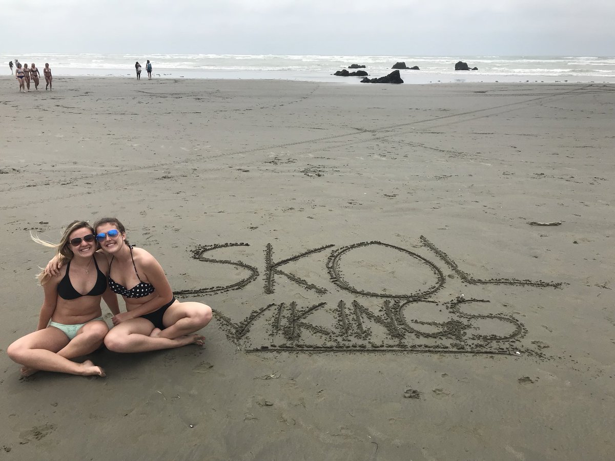 Abby_Anderson_'s tweet photo. @Vikings Cheering for you all the way from New Zealand!!! Go get the W🎉💜💛 #Skol https://t.co/IhpTVmOt9f