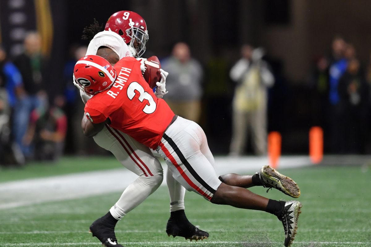 Retweet if you want Roquan Smith to stay for his Senior Year and lead UGA to yet another National Championship. #GoDawgs