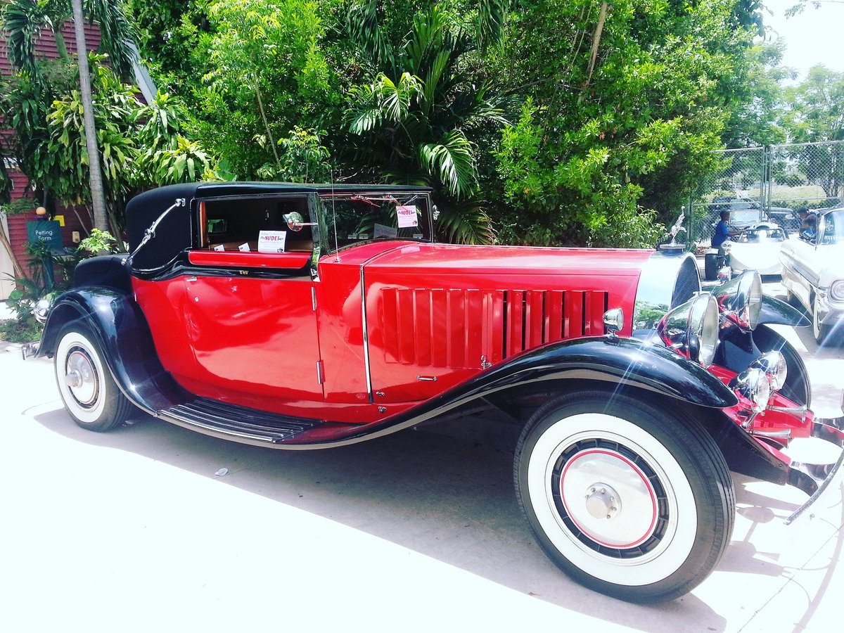 MagicCityPhotos's tweet photo. A early model of the #Bugutti
#ClassicCars #collectablecars #Cars #Miami #Miamibeach #AntiqueCars #Rides #Awesomepics #Epicpictures #History #photography #Dadecounty #JungleIsland #style #brickellliving #oceandrivemag #MagicCityEnterprises #MagicCityPhotography https://t.co/w0vPQQ0mcp