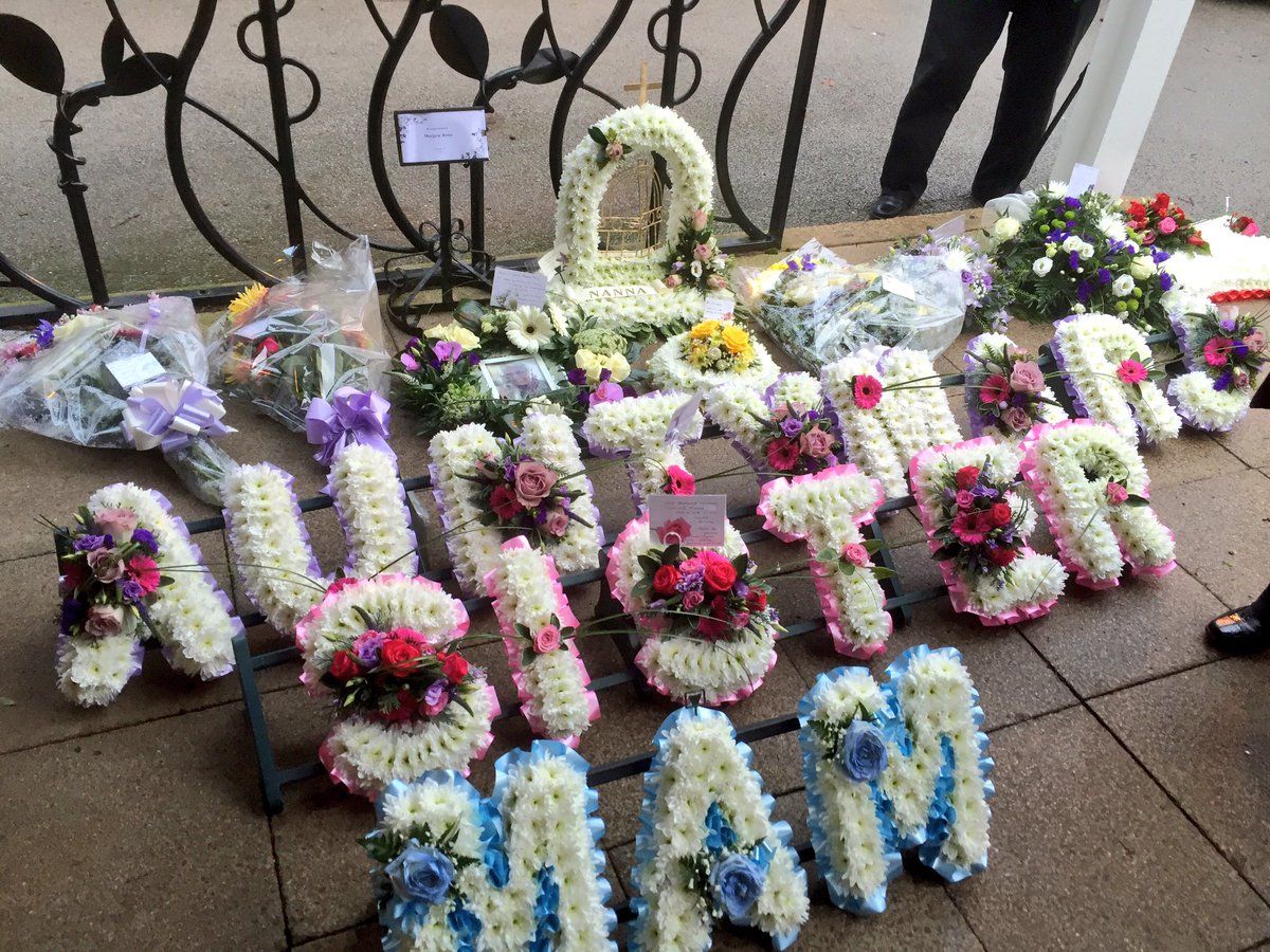 Rbown87's tweet photo. 💔👼🏼💐 https://t.co/P1aBdu0OEZ