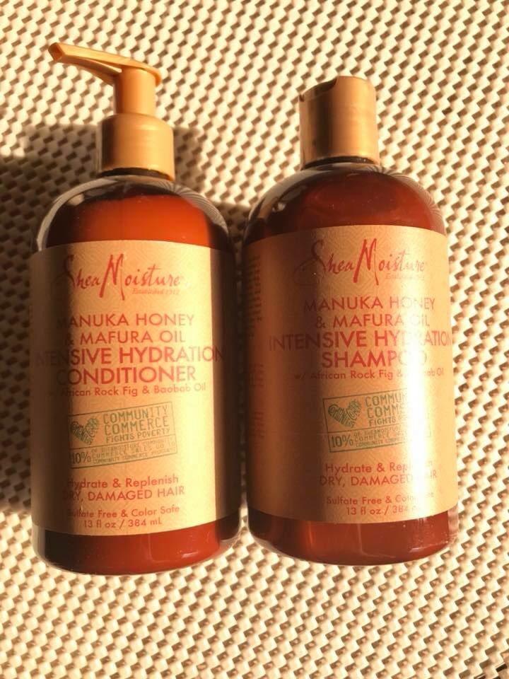 kirkukshopping's tweet image. شامبو شيا مويسجر بالعسل وزيت المافورا هي عشبه يستخدموها بالمرطبات وكوندشنرات الشعر بيها نسبه اصلاح عاليه للشعر وترطيب قوووي وعميق كله مواد عضويه يعالج التلف من الجذور للاطراف ويزود الشعر بترطيب عالي ويفك التشابك والكسرات هذا الكولكشن محصل على جائزه allure معترف بيها عالميا