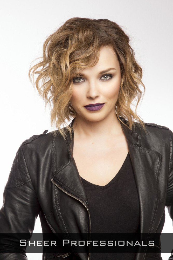 LatestHair's tweet photo. 20 Effortlessly Chic Medium Wavy #Hairstyles: https://t.co/YqsK6JAGI9 #latesthairstyles #midlengthhair #wavyhair https://t.co/7U915XRajB