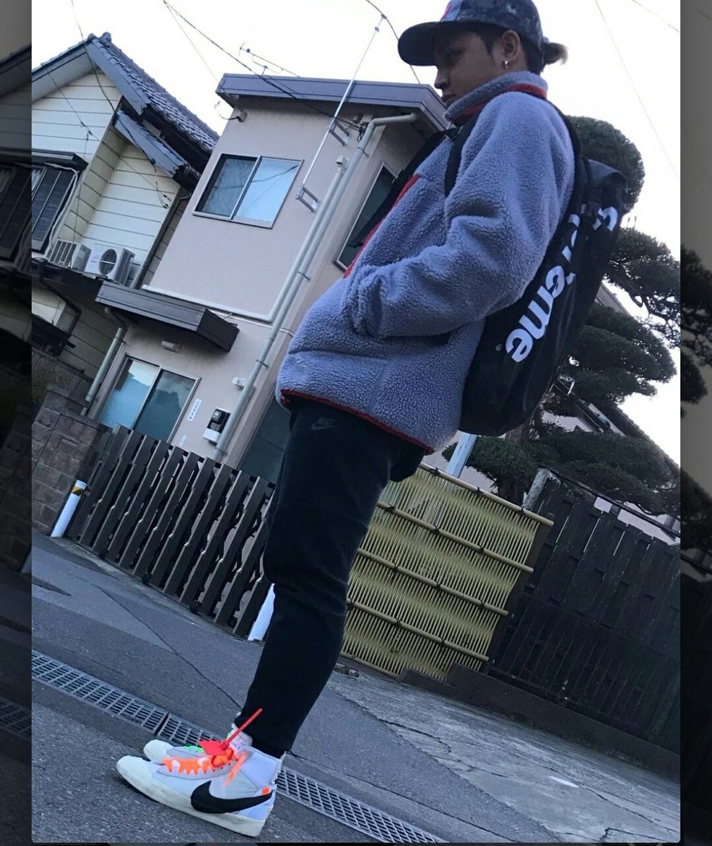 sore_nise's tweet photo. supremeとoff-White合わせるやつは高い＝おしゃれと言うクソダサ思考。 https://t.co/TNCjJn6nHu