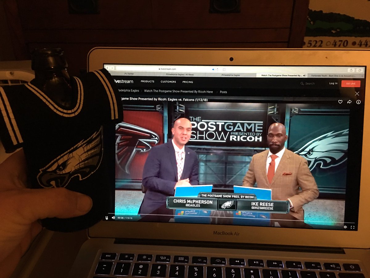 CLeeOaktonVa's tweet image. When you get home from Philly and you still got the Eagles Postgame show to watch with my dudes @cmaceagles &amp;amp; @Ike58Reese and that #IkeJuice is flowing still!!! #PhillyDilly #FlyEaglesFly