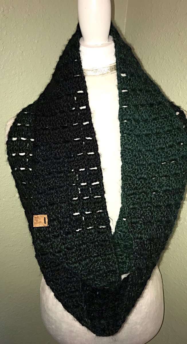 createdbychell's tweet photo. Another scarf out the door! Thanks Lin B. From Michigan for ordering my Forest green Ombre Infinity #Scarf. Hope it keeps you warm and Enjoy! Now onto making more 😁 #crochetedinfinityscarf #crochet #createdbychell #soldcreations https://t.co/r9BFb4V9ky