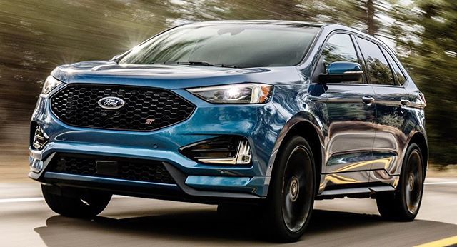 FirstDriveMX's tweet photo. Otra de las presentaciones de @ford fue la nueva EDGE st.
La SUV-Crossover de @ford_mx se pone deportiva y luce un aspecto más atrevido.
#ford #fordedge #edgest #srline #fordst #naias2018 https://t.co/KWXP2hjWyQ https://t.co/TII6IQUjGC