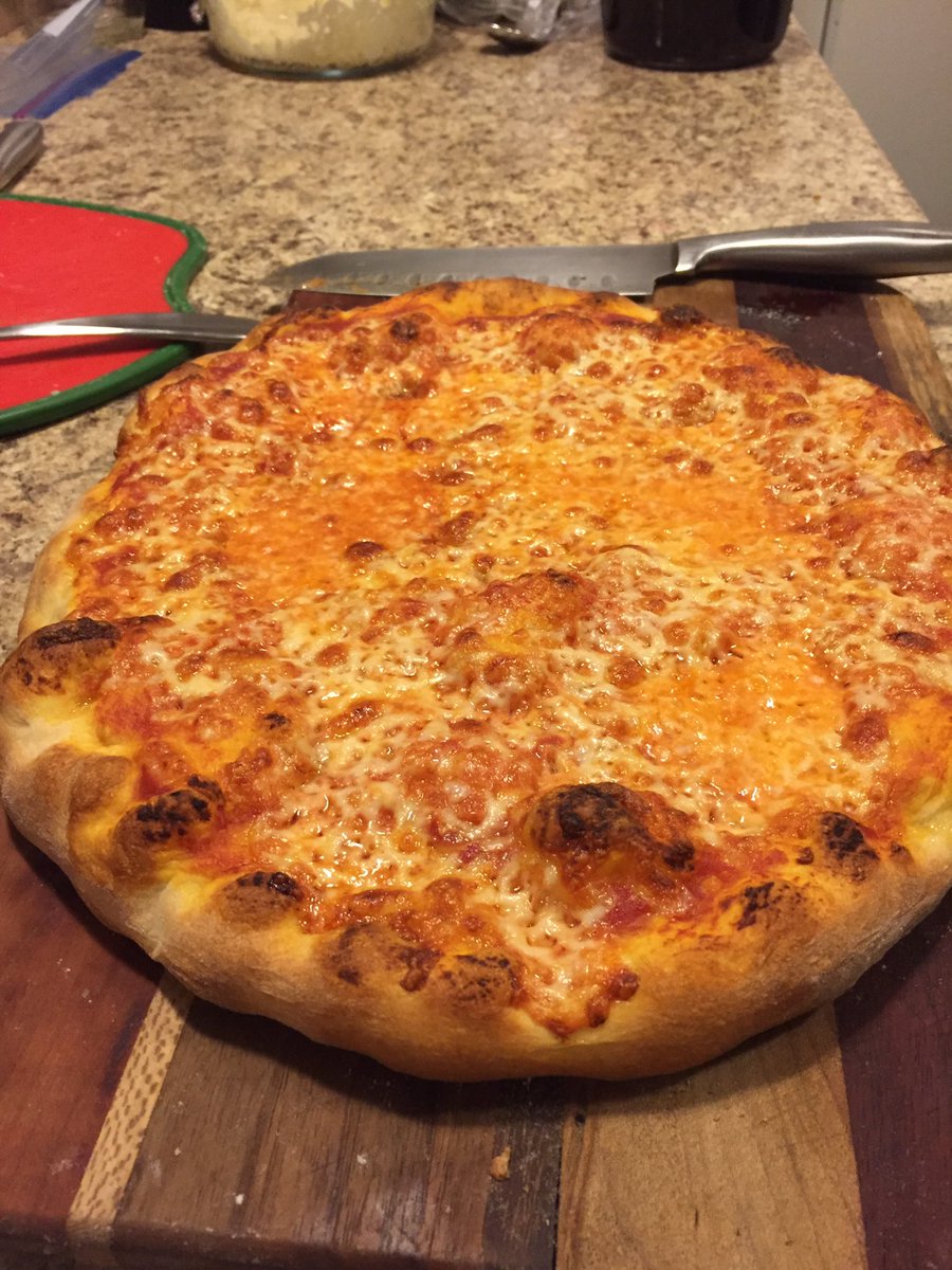 JakesPizzaInc's tweet photo. The pizza stone is 'panning' out well https://t.co/RZguMGVyae