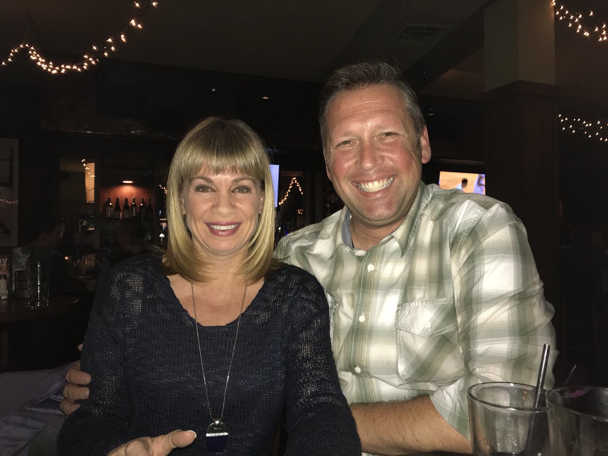 LittleJoeTV's tweet photo. #WILT: I was so stoked to reconnect with @Tiffani317, I miss my boys a lot, @HooleysIrishPub #CornedBeefTacos rule, & cigars make your clothes stank. https://t.co/xVpQgCOfKg