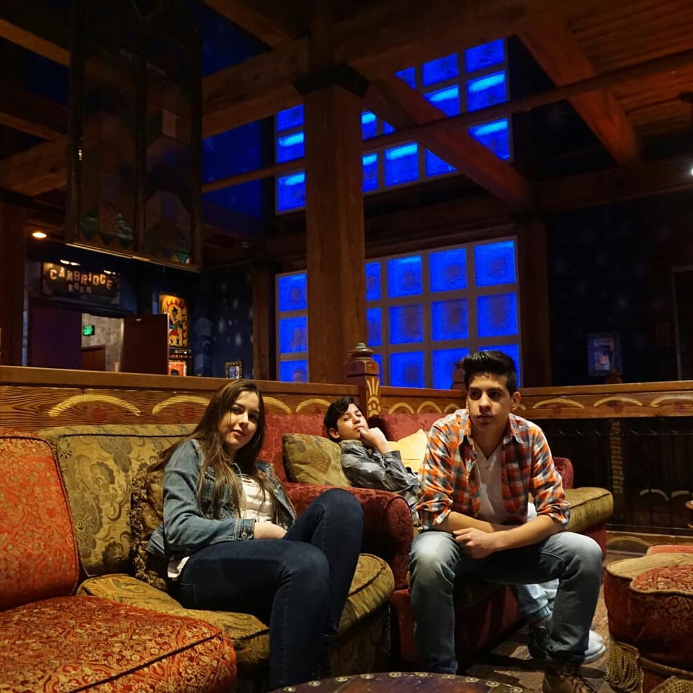 terna_official's tweet photo. Gran día en el House of Blues en Dallas, gran experiencia con personas increíbles🎶
----------
Great day in the House of Blues in Dallas, 🎹great experience with incredible people🎤
•
#Terna #YouTube #houseofblues #Piano #OpenMic #Drum #Bass #siblings
•
https://t.co/VPNyktoa5A https://t.co/o2E2OZP8aN