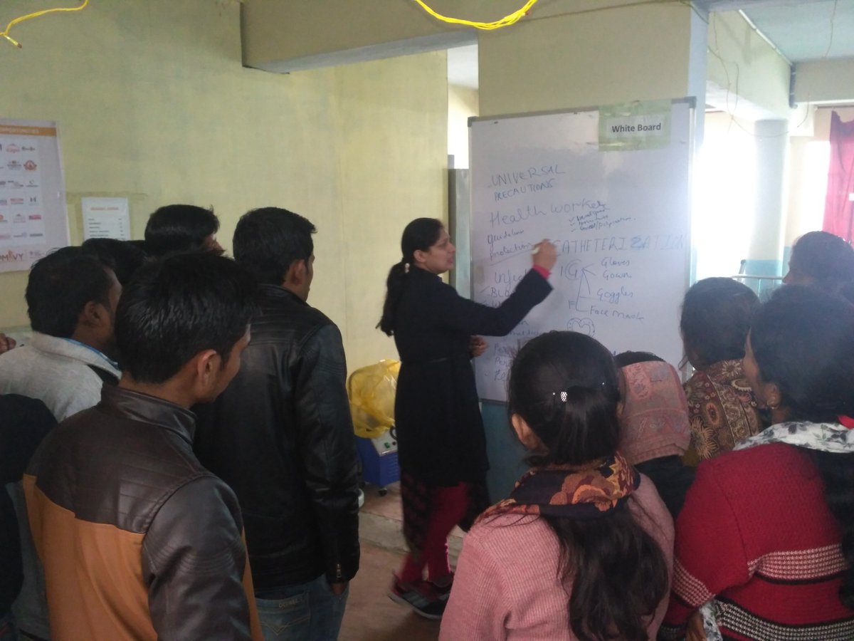 skill_anand's tweet image. Demo of equipment and teaching in G.D.A. Lab.