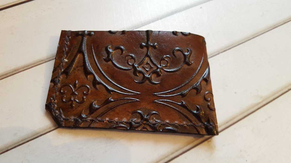 SandraPoppys1's tweet image. Exotic leather wallet  Steampunk gift  Minimalist style Gift card … tuppu.net/d8d20d2b #Etsy #MinimalCardWallet