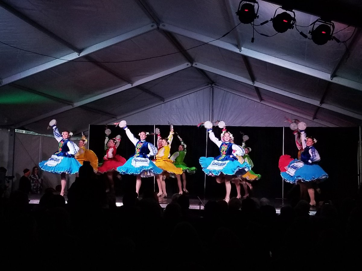 cheremosh's tweet photo. Congratulations to Chumak 2, and Cheremosh, on an excellent performance today at the #deepfreezefest The dancers warmed the hearts of the crowd in the cold temperatures! #cheremosh #ukrainiandance #edmontonfestivals #yeg https://t.co/DW9DPhBLny
