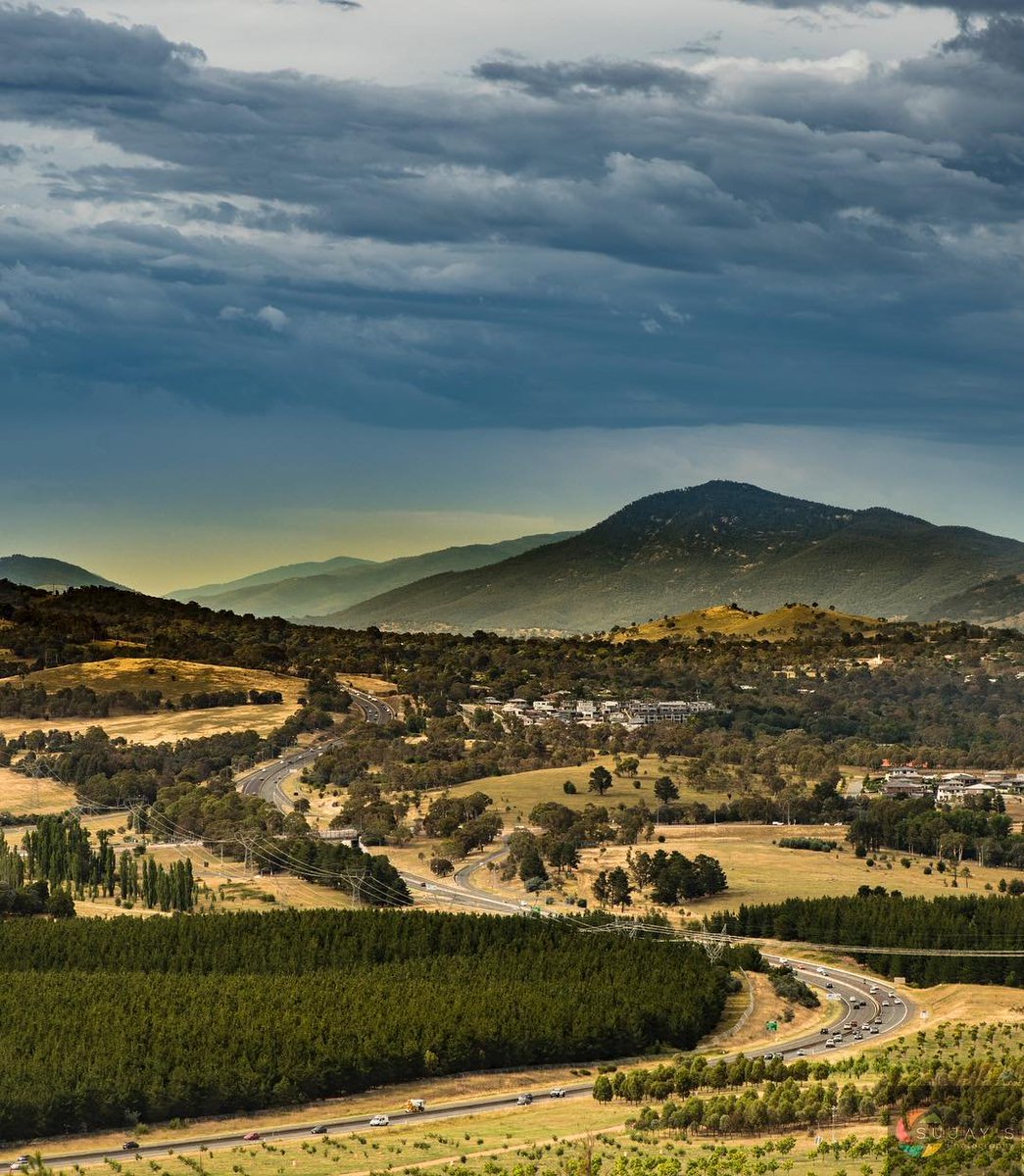Canberra's tweet image. An amazing shot of Canberra's rolling hills and gorgeous landscape. #wearecbr

Photo by @sujays_photography (IG)