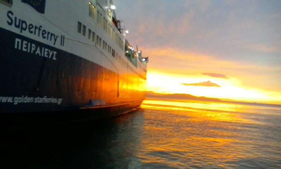 GSFerries's tweet photo. Φτάσαμε στα μέσα του Ιανουαρίου...Όλα είναι έτοιμα για την αναχώρηση...Σας ευχόμαστε καλή εβδομάδα! Dear friends have a good week from #SuperferryII. In a few minutes the departure from #Rafina port. https://t.co/7NtL2N5GLE