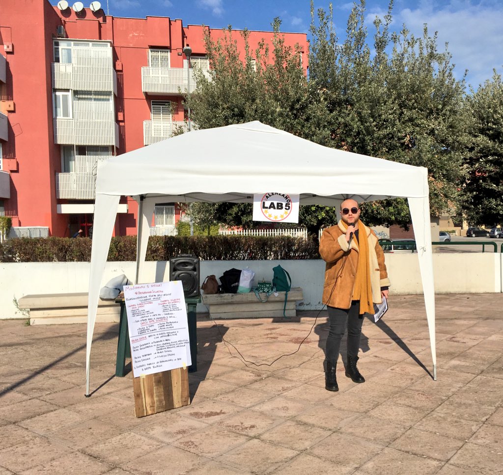 m5sValenzano's tweet photo. Gazebo informativo sul #ProgrammaM5S
Ieri mattina abbiamo parlato del:
#ProgrammaSicurezza
#ProgrammaTurismo
#ProgrammaBanche
Votare è un diritto, votare informati è un dovere. https://t.co/VrbtEtzumn