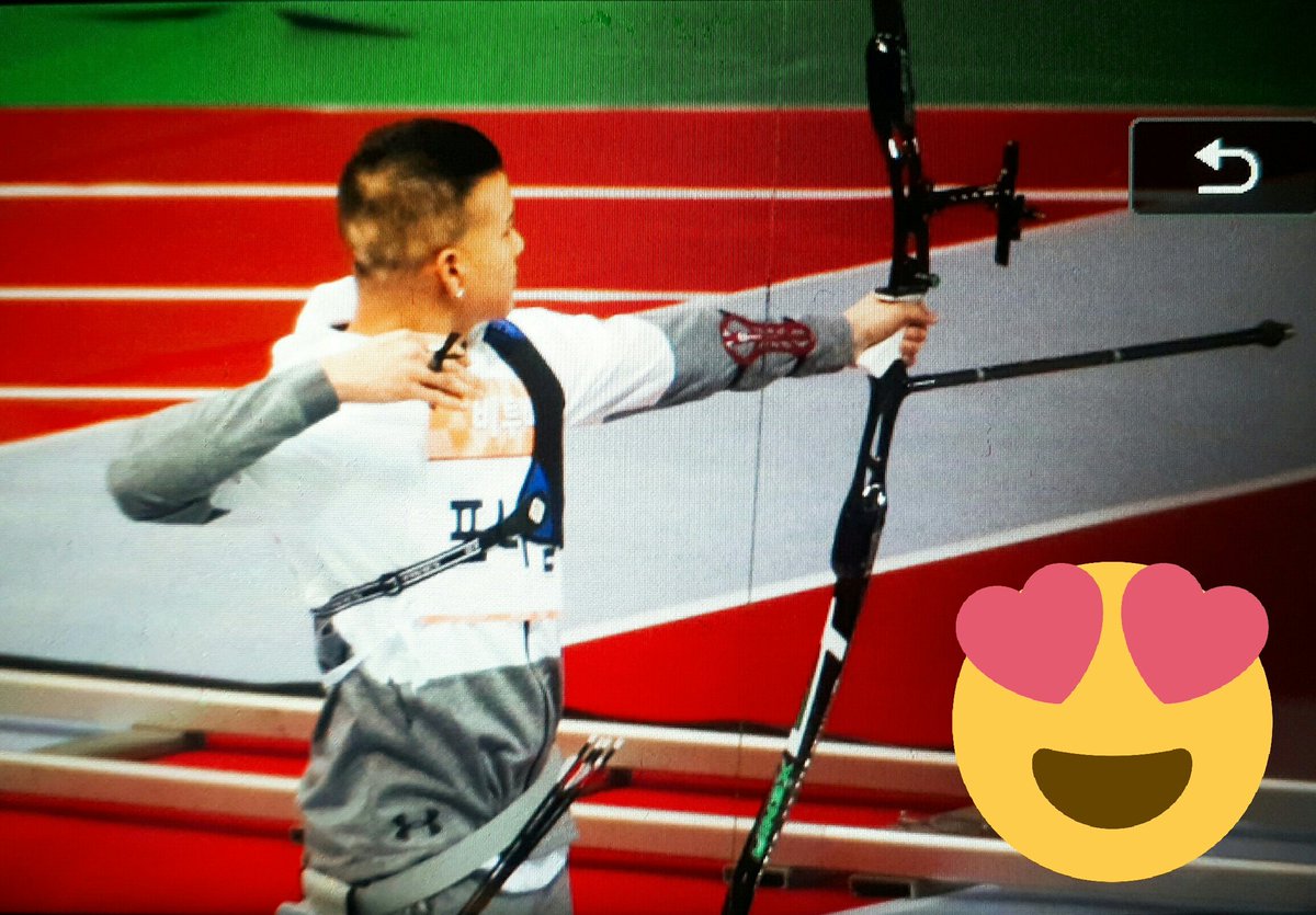 7tob_12321's tweet photo. 170115 아육대 프니엘 (@PenielShin)

흑.......넘멋있는거아니에요?😔😔💕

#비투비 #BTOB #프니엘 https://t.co/7p3wO2uFiQ