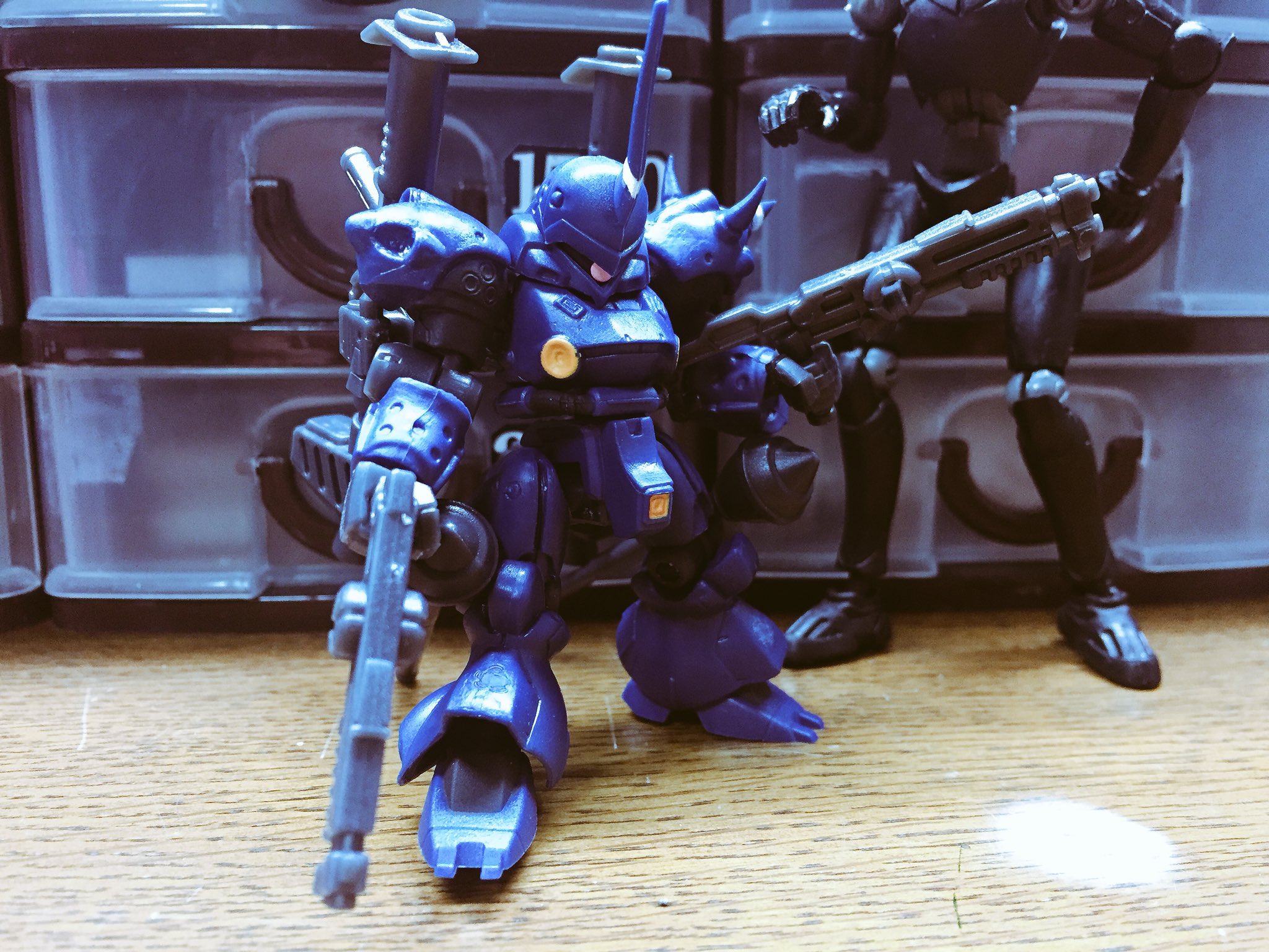 深田 ずっと前から気になってた ガンダムアンサンブル ついに買いましたわ 思ってたよりメッチャかっこいい アンサンブルはカスタムできるからケンプファーで武器セット 2で色々武装させてみたけどすごいねこれ マジかっこいい ガンダム