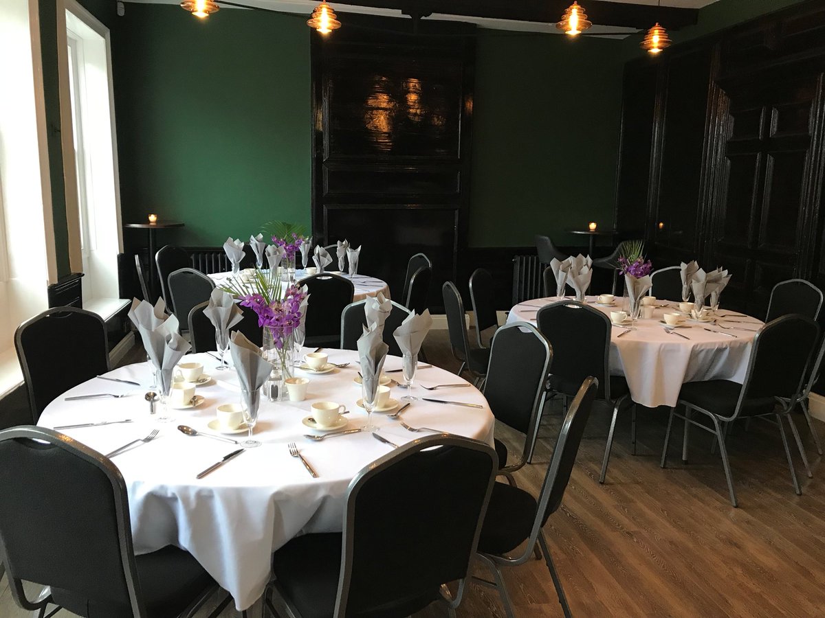thecopper_room's tweet photo. How fabulous does the room look set for an Engagement Party last week. Call in, phone on 01625 837920 or email enquiries@charlesroe.house for more information @pinchesmedical @art_cafe60 #weddings #parties #functionroom #cheshire #macclesfield #christenings https://t.co/9jBUw6tGFR