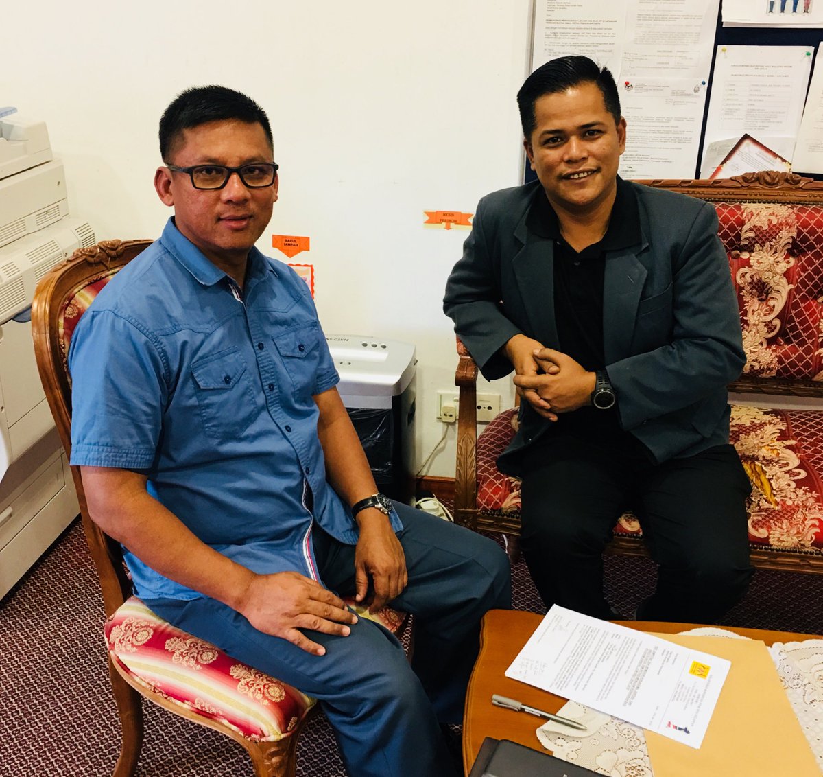 pendekarshah's tweet photo. Sempat berbicara bersama @NaziliMahmood Pgrh. @bombakelantan @kelantanfm. Terima kasih #bombakelantan https://t.co/zLnOq326he