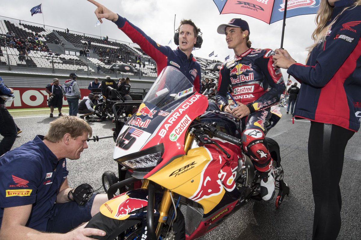 Phillip Island is that way <a href="/jakegagne/">jake gagne</a>! Our riders can't wait to meet the fans at <a href="/PICircuit/">Phillip Island Grand Prix Circuit</a> - next month will you be there? #RedBull #Honda