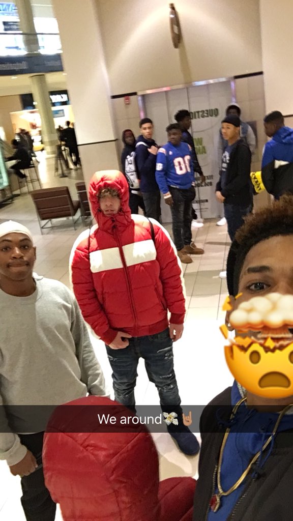 malikharris35's tweet photo. Old to me new to you🎒‼️ https://t.co/ovYSsPf2W4