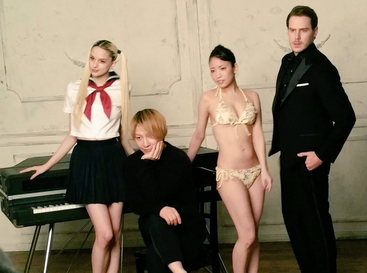 昨年の新年一発目は中田ヤスタカさんのCrazy CrazyのPV撮影だったし