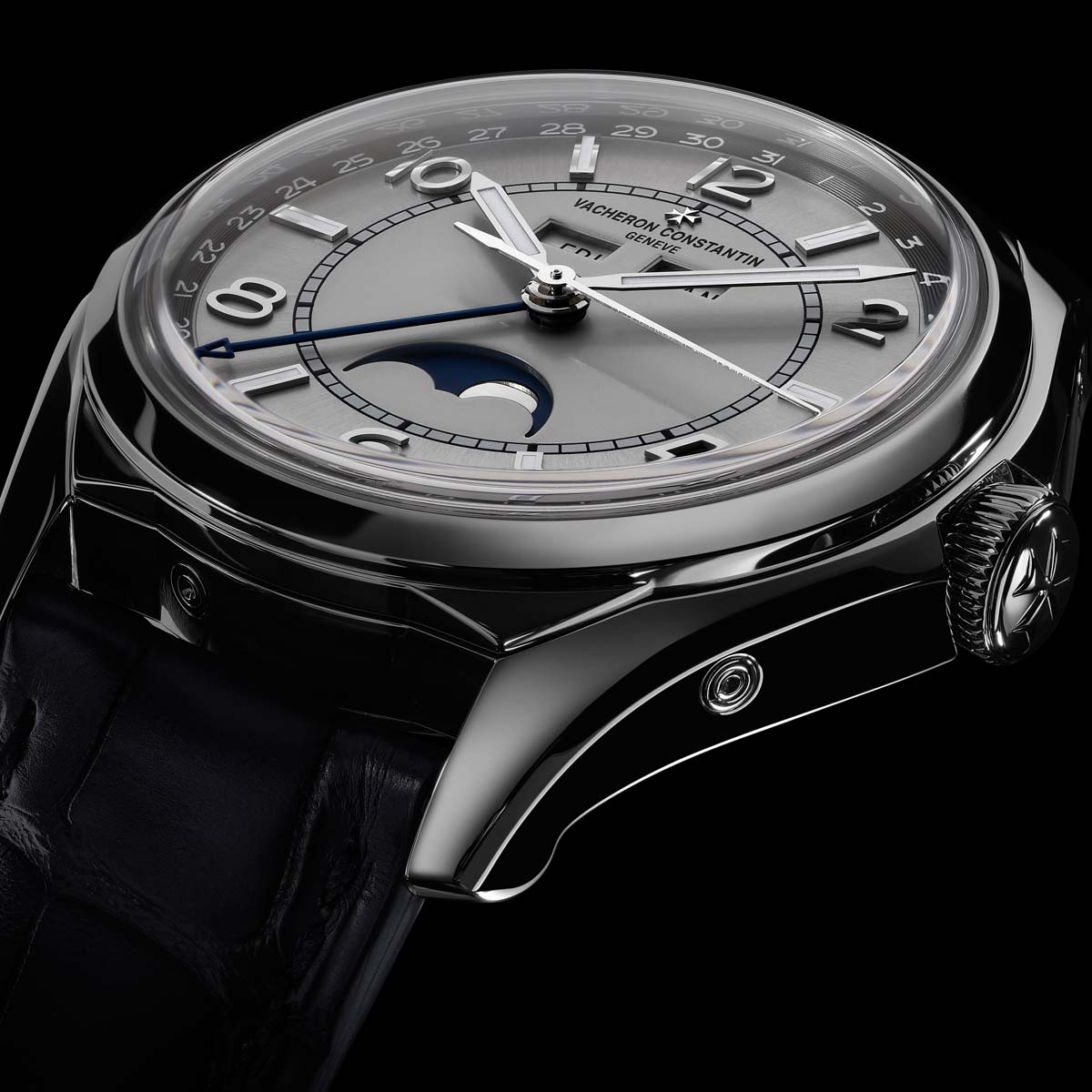 cotedesmontres's tweet photo. Vacheron Constantin #FIFTYSIX® Complete Calendar - FIFTYSIX® complete #calendar with precision #moon phase
@Vacheron1755 #CompleteCalendar #MoonPhase
https://t.co/bQSo64Br6N https://t.co/331ETQ6H2v