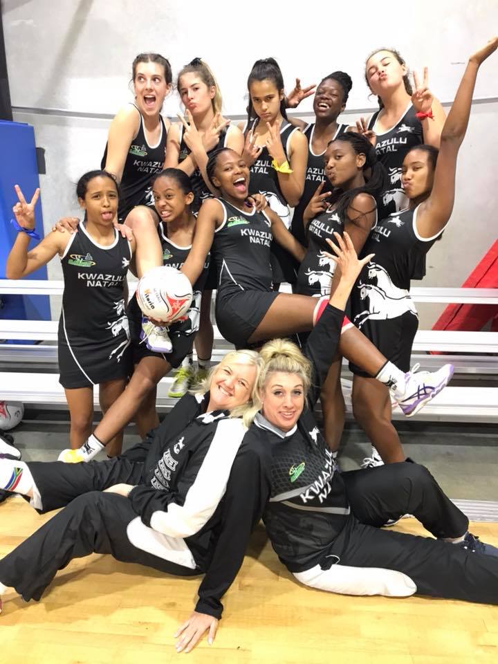 VisionsNetball's tweet image. Netball - Spellbinding Universal Netball tour USA - Book your #netball team for Oct 2018. conta.cc/2FCWDZX