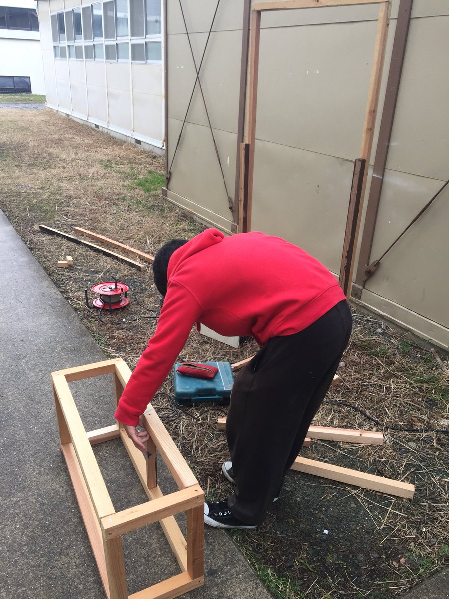 大道具作業です！
