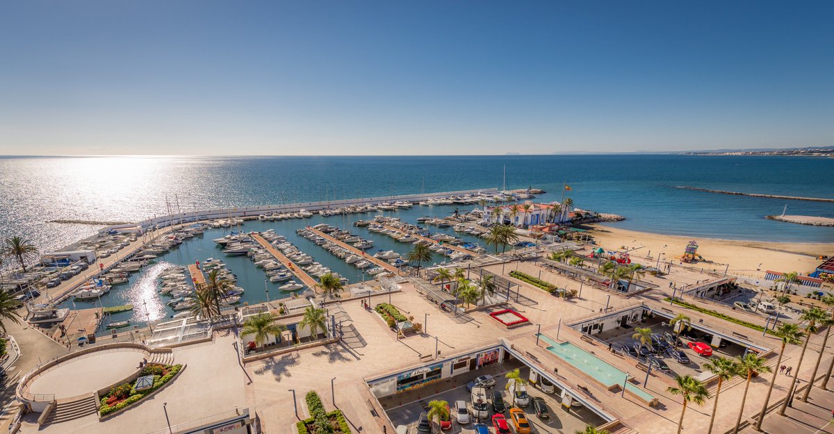 ¡Despertar con estas vistas!☀ Awake with these views!
Puerto Deportivo Virgen del Carmen
marbellaexclusive.com
#Marbella #Turismo #FITUR2018