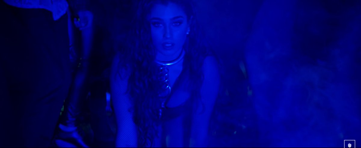 bbrookelaurenn's tweet photo. I love this music video so much it’s so beautifully made and and Lauren looks absolutely stunning!! 💙 #AllNightForAllNight #AllNightMusicVideo https://t.co/eZc0WD2uZJ
