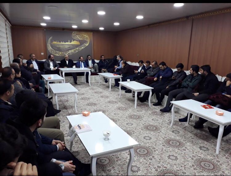 Geçtiğimiz günlerde Ahmet Bulut hocanın Namazla direniş adlı seminerine Ak Gençlik olarak katılım gösterdik.
<a href="/ahmedbulut/">Ahmet Bulut</a>
<a href="/ahmetbulut_fan/">Ahmet Bulutfan</a>