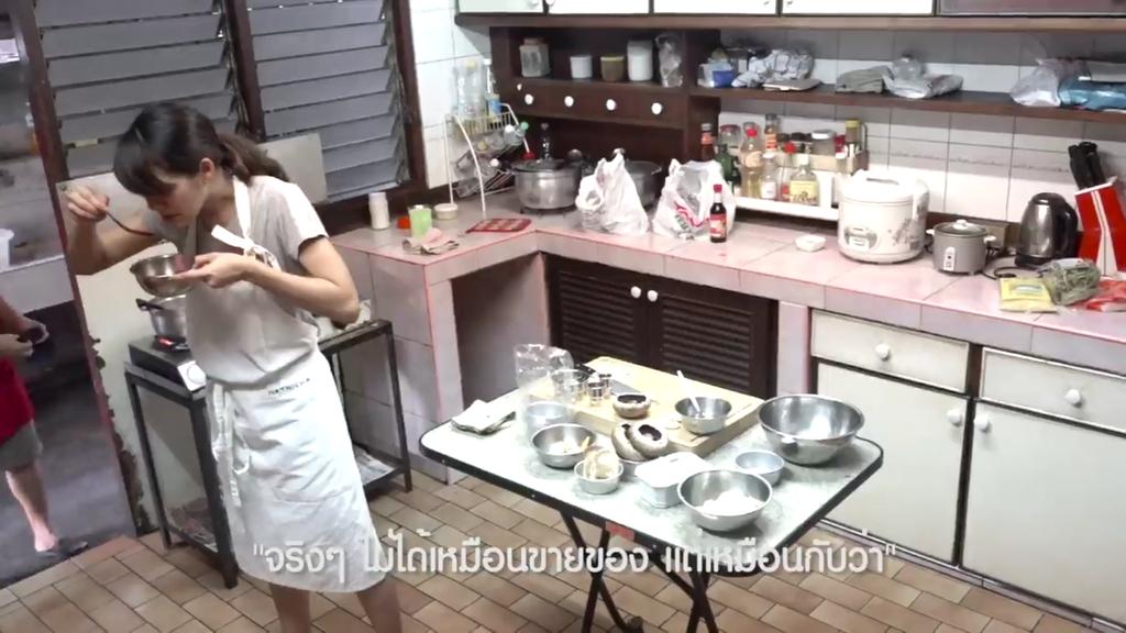 Poysian_jj's tweet photo. เพราะนี่คือพลอย !!
เบื้องหลังน่ารักๆหลังครัว Ploy's Table

แล้วเจอกัน 19 20 21 นี้นะจ๊ะ !!
สำหรับผู้จองที่นั่ง : ) 

#พลอยแทะช้อน 
#ploystable #ploysfooddiary  
#ploymasterchef #masterchefthailand https://t.co/yzkEeDdBpJ