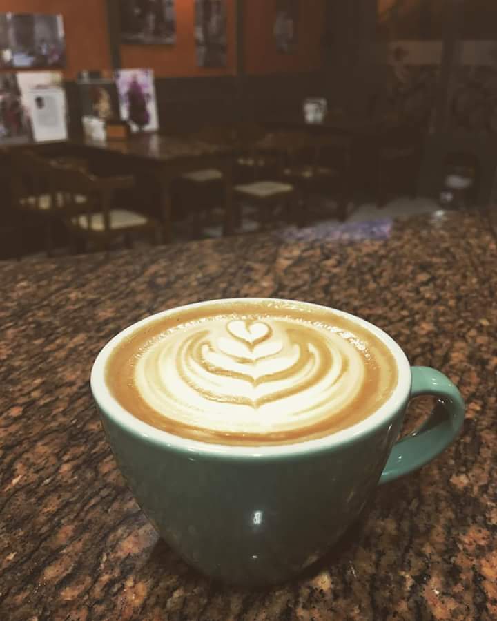 Café de luns. Moi necesario #café #cafeterialameda #aestrada