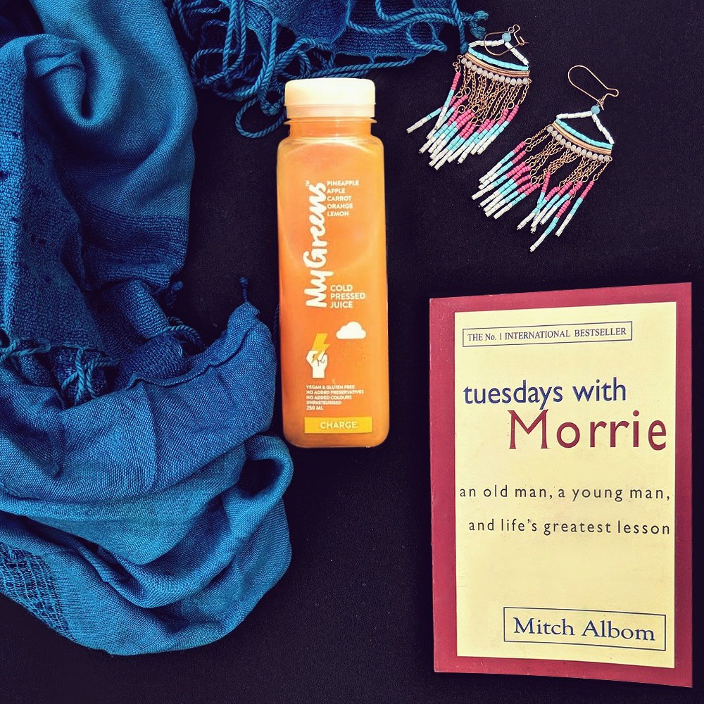 MyGreensIndia's tweet photo. Charge up your metabolism with the goodness of vitamin C present in pineapple, orange and lemon. What's your preferred way to charge yourself? #MyGreens #Coldpressed #Juice #Fresh #GetHealthy #HealthyLife #FitFood #glutenfree https://t.co/B3bKa6LwJ9