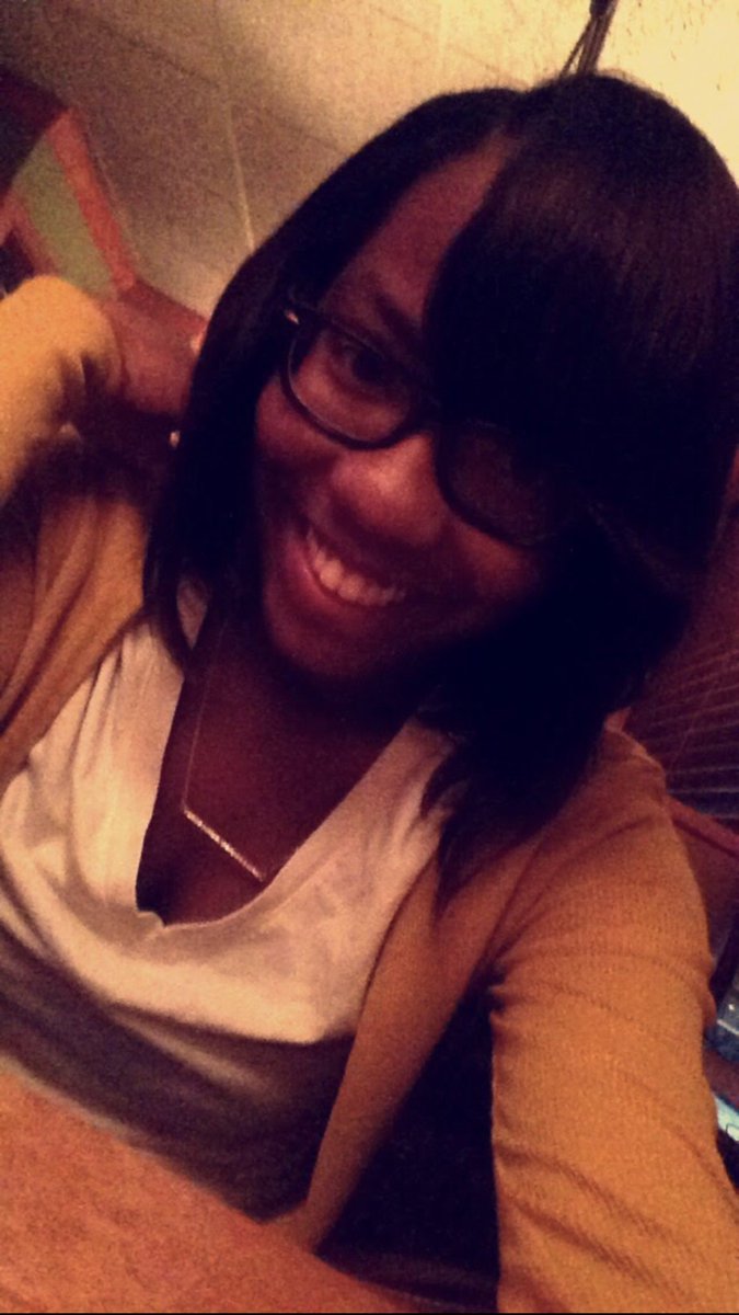 1QueenAsh__'s tweet photo. 💕 https://t.co/L8RXePQgjw